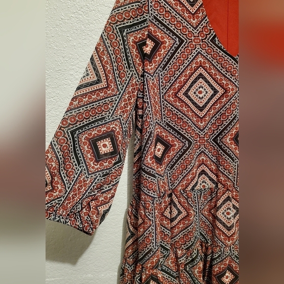 💚5/$25 Mellōday Red Boho Print Baby Doll Mini Dress Size Medium - Picture 2 of 7